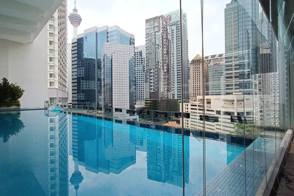 A05 Bukit Ceylon Kl Tower View Balcony Apartment Kuala Lumpur Exterior photo